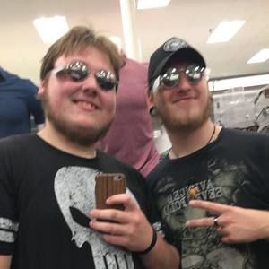 Meet your Posher, Bobby